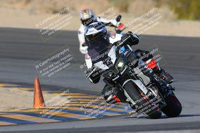 media/Dec-18-2022-SoCal Trackdays (Sun) [[8099a50955]]/Turn 10 (140pm)/